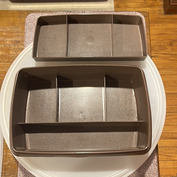 Vintage Tupperware 13" White Storage/Snack container and sewing box - Picture 3 of 3